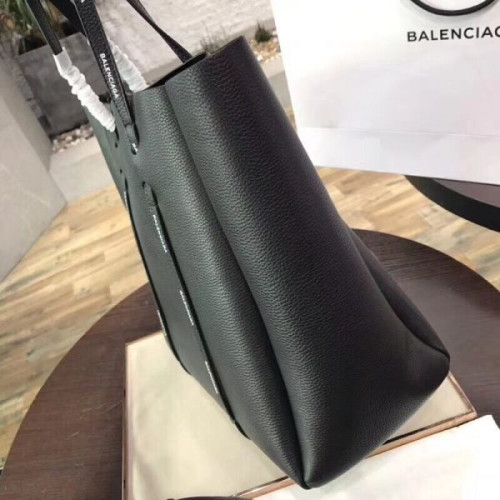 Ba*len*cia*ga-everyday-tote