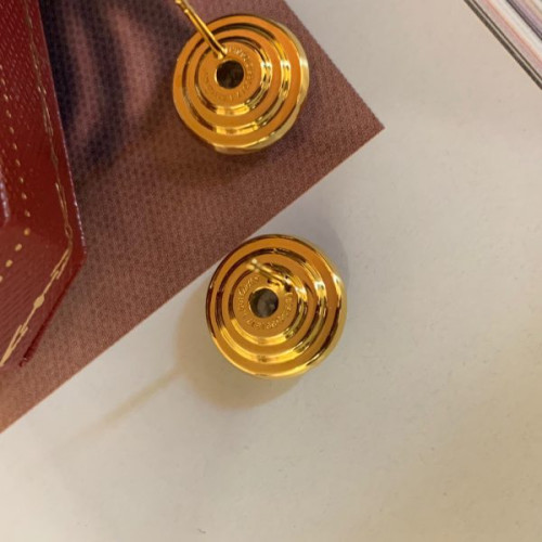 Ca*t*er-earring-7-2-4-2-5-2