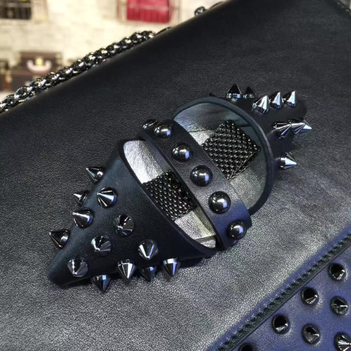 Ch**an-louboutin-shoulder-bag-2