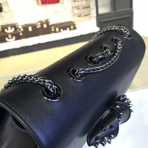 Ch**an-louboutin-shoulder-bag-2