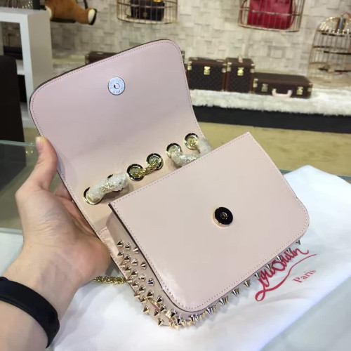 Ch**an-louboutin-shoulder-bag-3