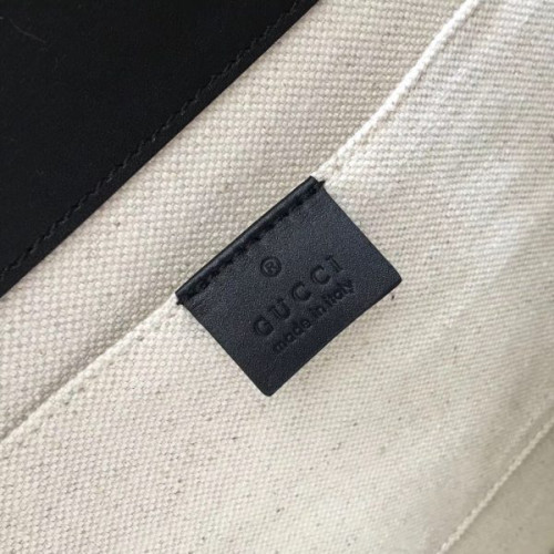 G*u*i-bamboo-replica-bag-black