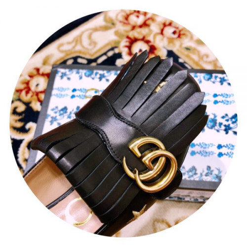 G*u*i-embroidered-leather-mid-heel-pump-2