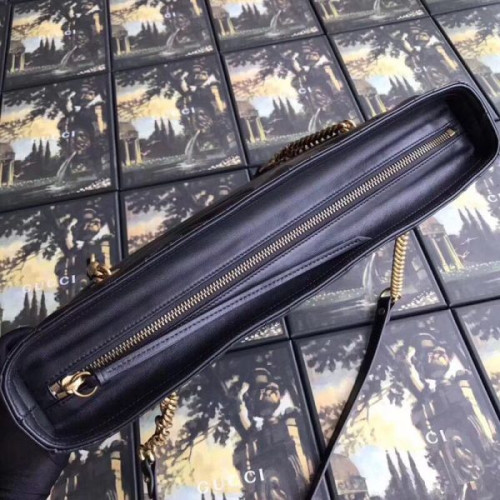 G*u*i-gg-marmont-matelasse-medium-tote-3