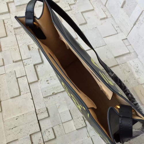 G*u*i-ghost-leather-replica-bag-black-2