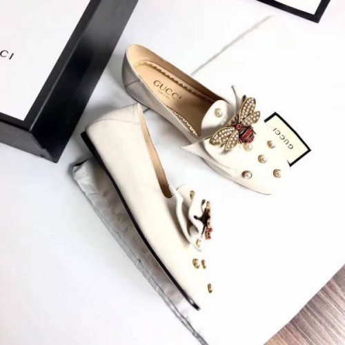 G*u*i-leather-ballet-flat-with-bow-2