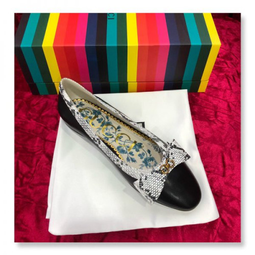 G*u*i-leather-ballet-flat-with-snakeskin-bow-2