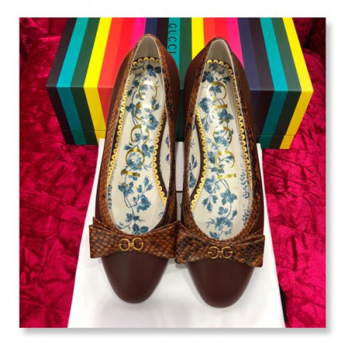 G*u*i-leather-ballet-flat-with-snakeskin-bow-3