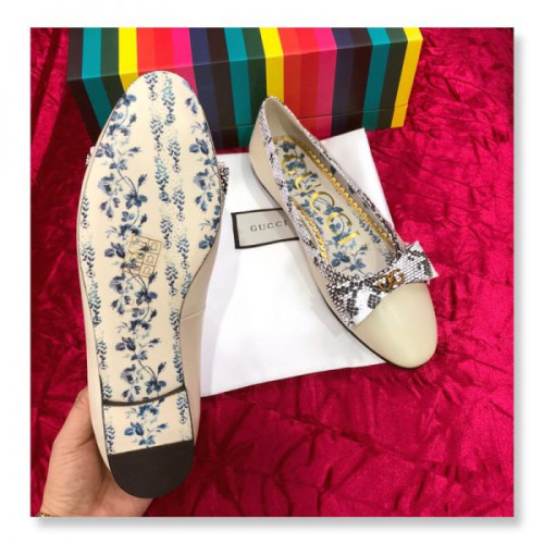 G*u*i-leather-ballet-flat-with-snakeskin-bow