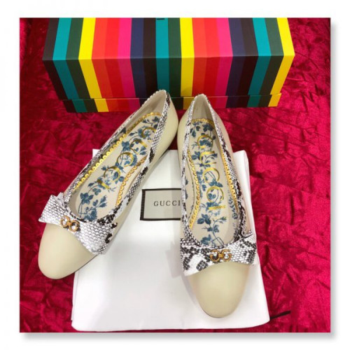 G*u*i-leather-ballet-flat-with-snakeskin-bow