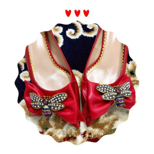 G*u*i-leather-pump-with-bow-3