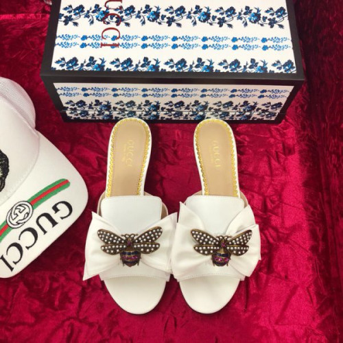 G*u*i-leather-slide-with-bow-2