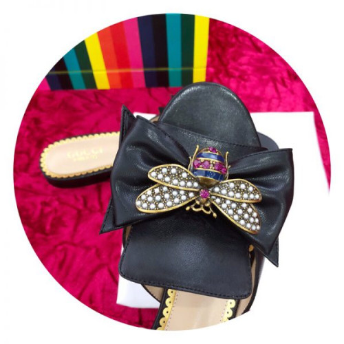 G*u*i-leather-slide-with-bow