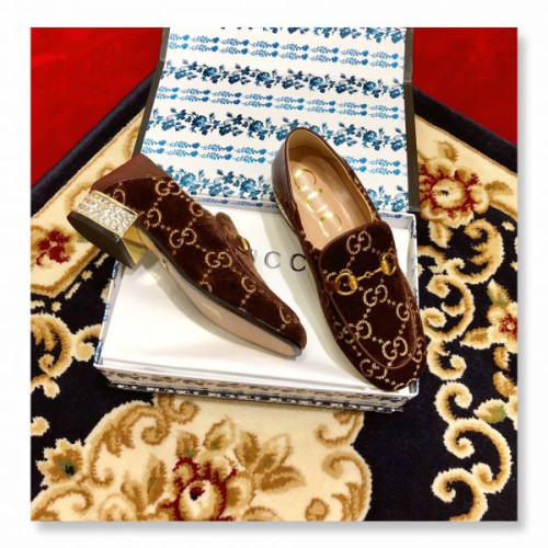 G*u*i-loafer-with-crystals-2