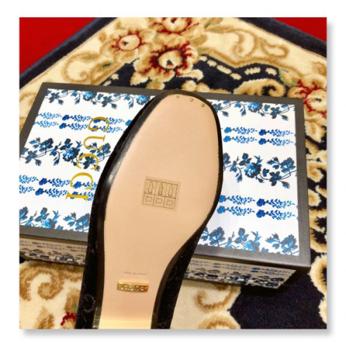 G*u*i-loafer-with-crystals