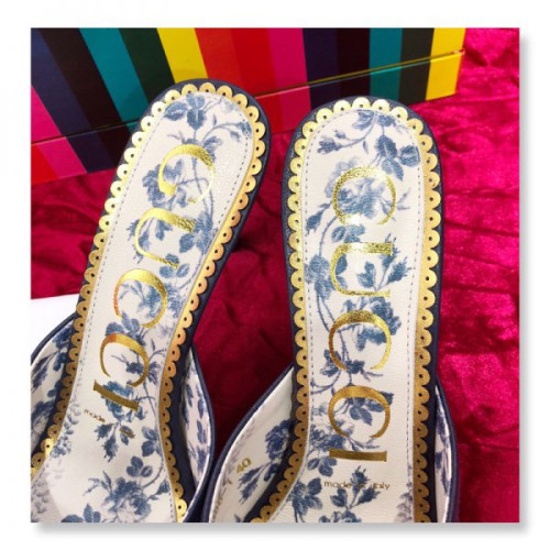 G*u*i-mid-heel-slide-with-web-bow-2