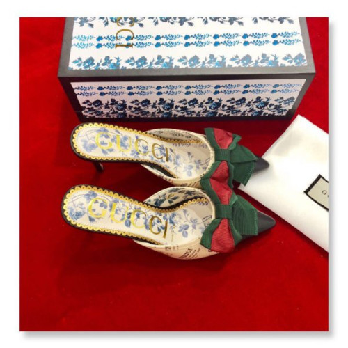 G*u*i-mid-heel-slide-with-web-bow-3