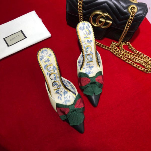 G*u*i-mid-heel-slide-with-web-bow