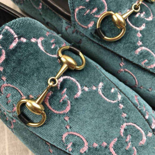 G*u*i-princetown-velvet-slipper-3