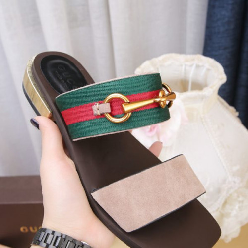 G*u*i-sandal-35
