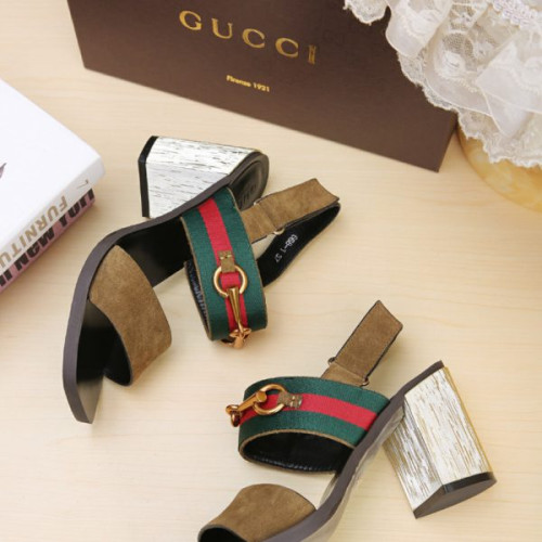 G*u*i-sandal