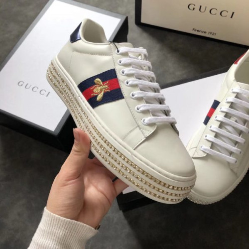 G*u*i-sneakers