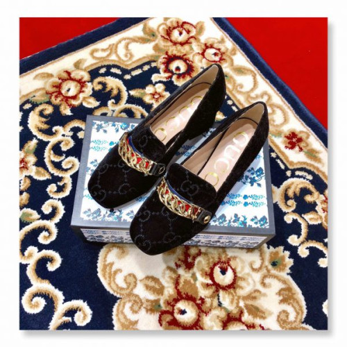 G*u*i-velvet-pump-heel4-5cm