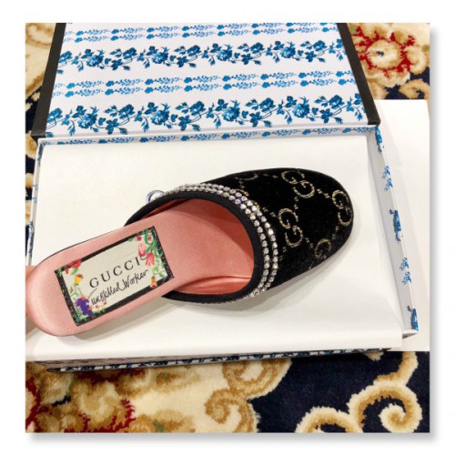 G*u*iu-slipper-3