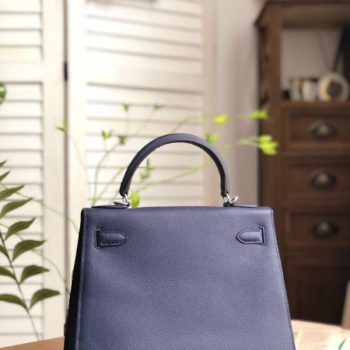 H**mes-kelly-28-5-6-7-2-3-6-4-3-2