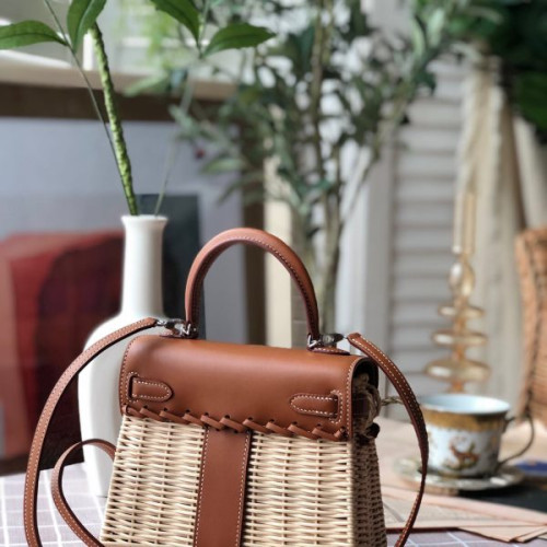 H**mes-kelly-picnic-10