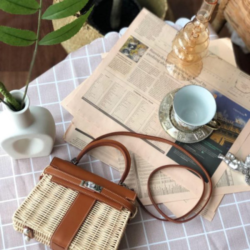 H**mes-kelly-picnic-10