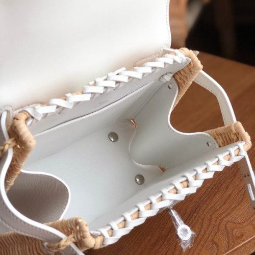 H**mes-kelly-picnic-11