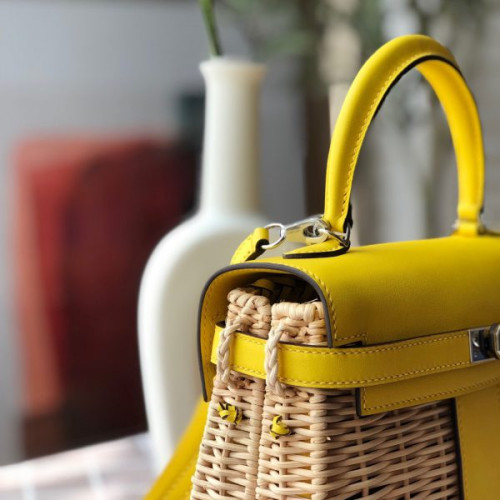 H**mes-kelly-picnic-20