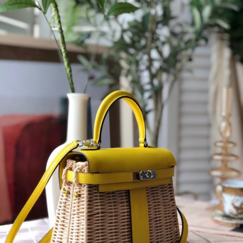 H**mes-kelly-picnic-20