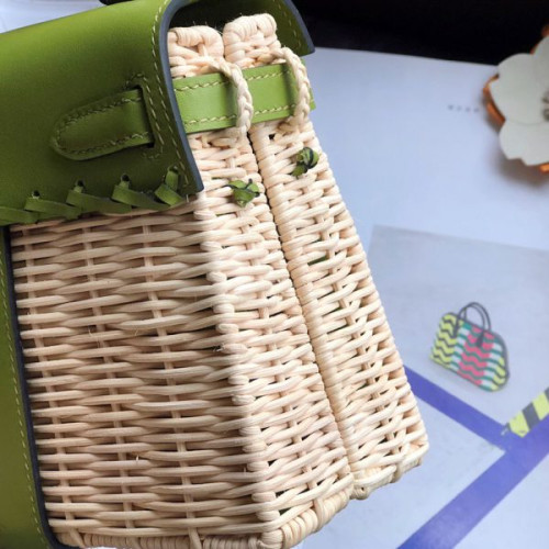 H**mes-kelly-picnic-4