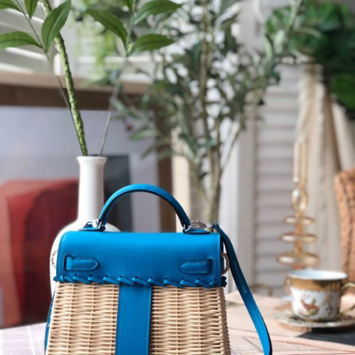 H**mes-kelly-picnic-7