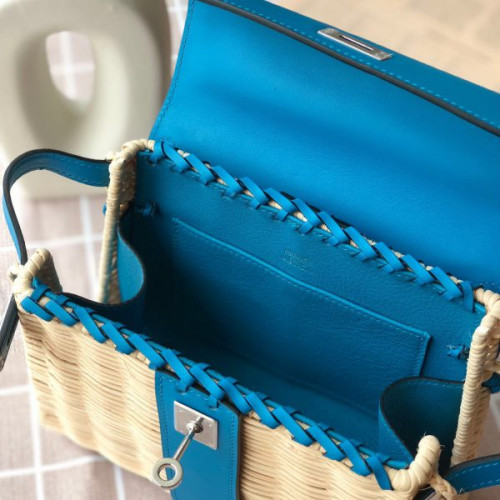 H**mes-kelly-picnic-7