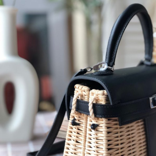 H**mes-kelly-picnic-8