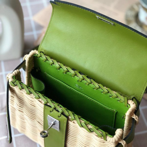 H**mes-kelly-picnic-9