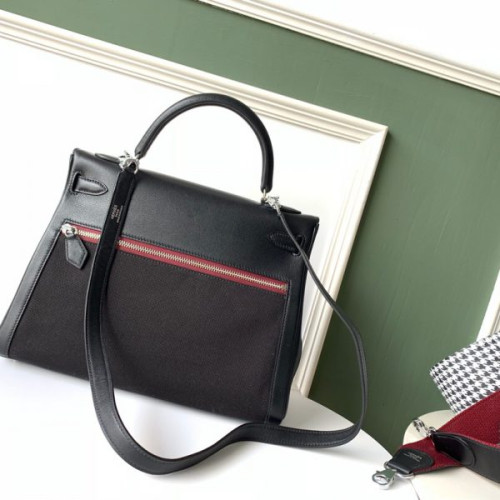 H**mes-lakis-kelly-32-3