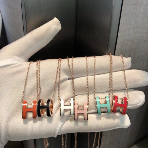 H**mes-necklace-2