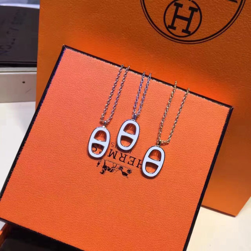 H**mes-necklace