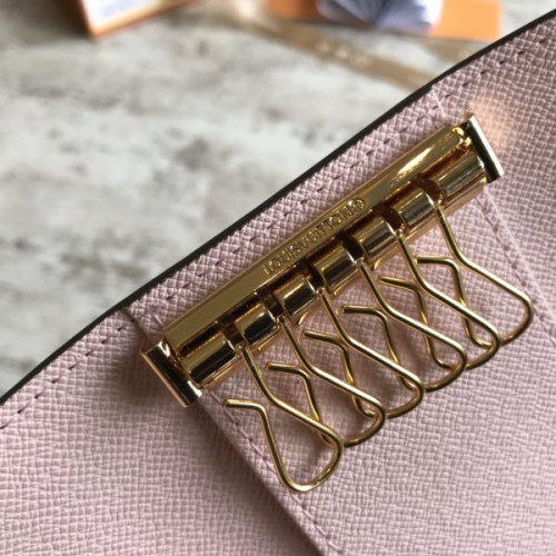 l0*is-V*t0n-6-key-holder-10