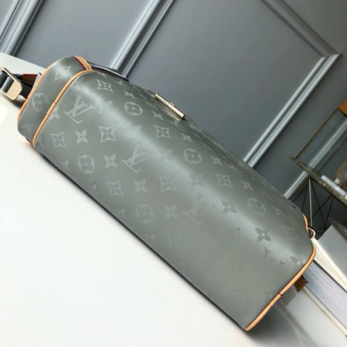 l0*is-V*t0n-camera-bag-3