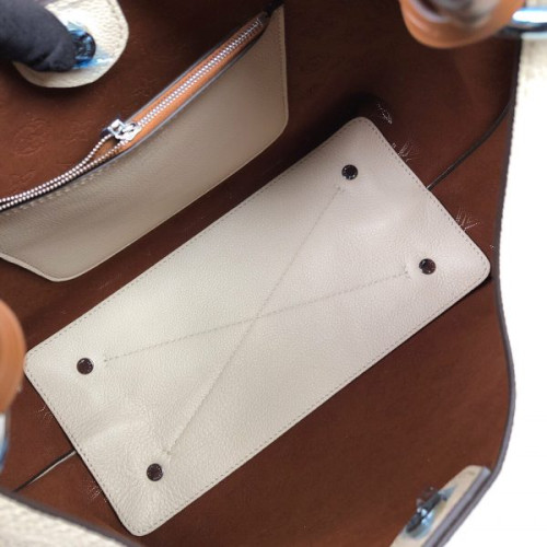 l0*is-V*t0n-carel-hobo-3