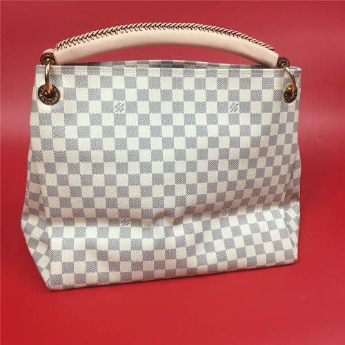 l0*is-V*t0n-damier-azur-artsy-bag