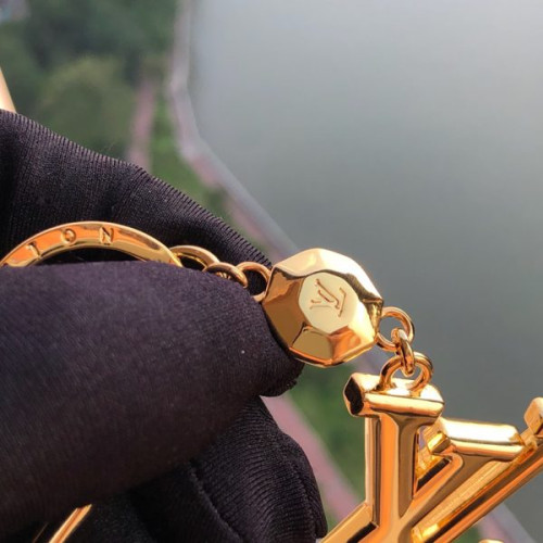 l0*is-v*t0n-F**ettes-bag-charm-key-holder