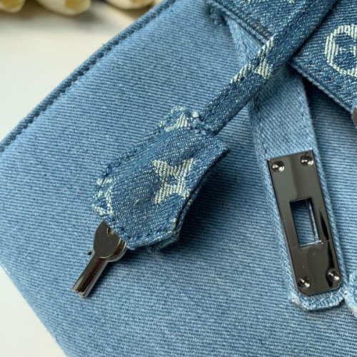 l0*is-V*t0n-humble-travel-bag-kelly