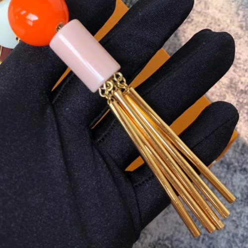 l0*is-V*t0n-key-holder-2