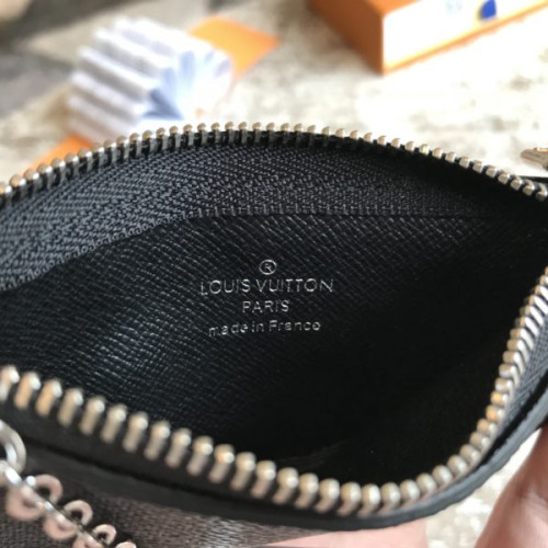 l0*is-V*t0n-key-pouch